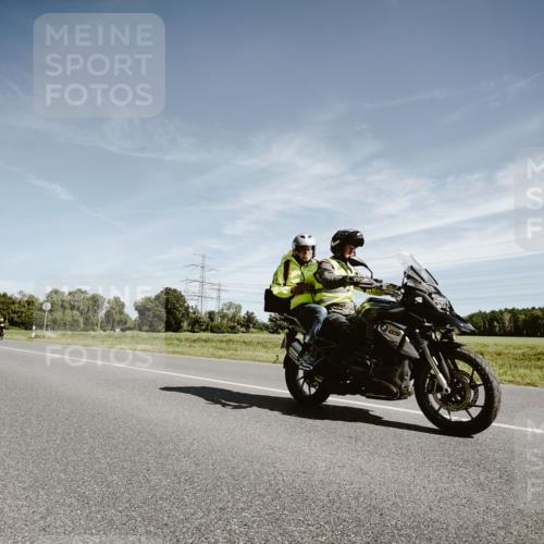 07.09.2025 - 19. Norderstedt Triathlon Michael Burmester http://msf.ph/oto/8856376 07.09.2025 12:16:53 Radfahren 207, 282, 1307 meine-sportfotos.de