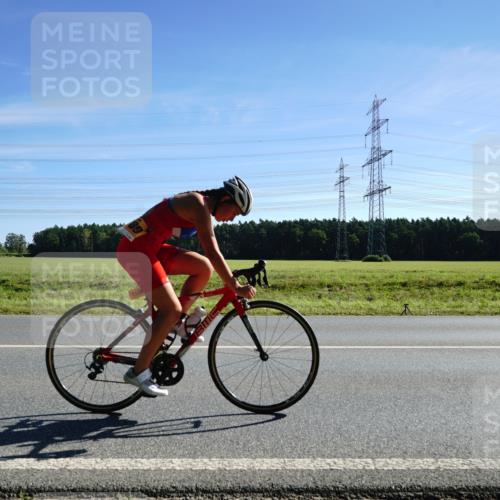 07.09.2025 - 19. Norderstedt Triathlon Michael Burmester http://msf.ph/oto/8856384 07.09.2025 11:06:31 Radfahren 196, 1189, 1198 meine-sportfotos.de