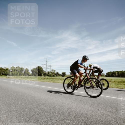 07.09.2025 - 19. Norderstedt Triathlon Michael Burmester http://msf.ph/oto/8856390 07.09.2025 12:16:58 Radfahren 168, 207, 282, 741, 1307 meine-sportfotos.de