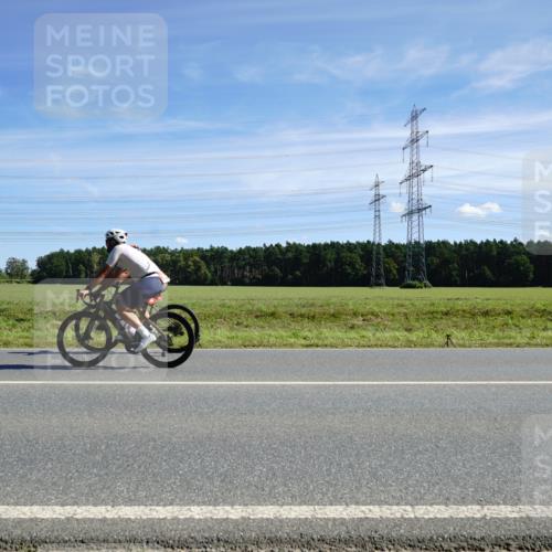 07.09.2025 - 19. Norderstedt Triathlon Michael Burmester http://msf.ph/oto/8856395 07.09.2025 12:48:50 Radfahren 853 meine-sportfotos.de