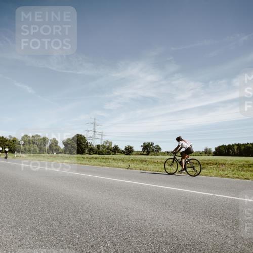 07.09.2025 - 19. Norderstedt Triathlon Michael Burmester http://msf.ph/oto/8856401 07.09.2025 12:17:01 Radfahren 168, 741 meine-sportfotos.de