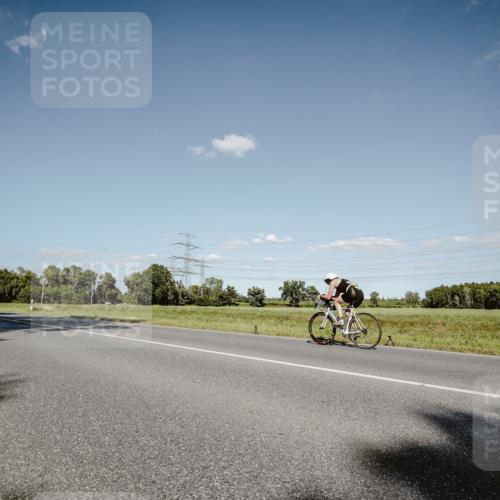 07.09.2025 - 19. Norderstedt Triathlon Michael Burmester http://msf.ph/oto/8856409 07.09.2025 15:21:49 Radfahren 1527 meine-sportfotos.de