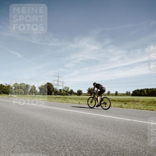 07.09.2025 - 19. Norderstedt Triathlon Michael Burmester http://msf.ph/oto/8856415 07.09.2025 12:17:13 Radfahren  meine-sportfotos.de