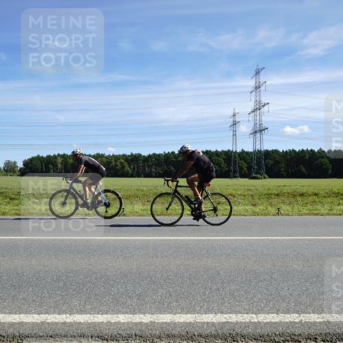 07.09.2025 - 19. Norderstedt Triathlon Michael Burmester http://msf.ph/oto/8856424 07.09.2025 12:49:04 Radfahren 249, 288 meine-sportfotos.de