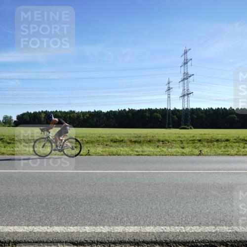 07.09.2025 - 19. Norderstedt Triathlon Michael Burmester http://msf.ph/oto/8856426 07.09.2025 11:06:55 Radfahren 1179 meine-sportfotos.de