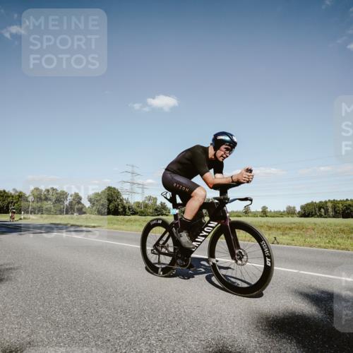 07.09.2025 - 19. Norderstedt Triathlon Michael Burmester http://msf.ph/oto/8856427 07.09.2025 15:21:54 Radfahren 415, 933, 1479, 1527 meine-sportfotos.de