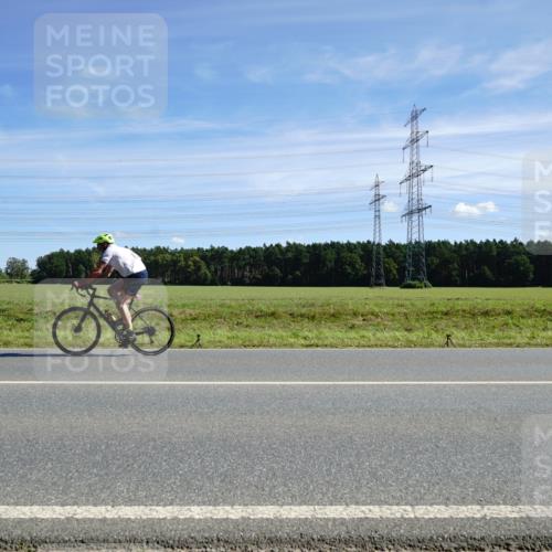 07.09.2025 - 19. Norderstedt Triathlon Michael Burmester http://msf.ph/oto/8856452 07.09.2025 12:49:11 Radfahren 1362 meine-sportfotos.de