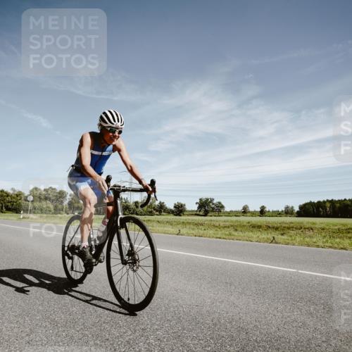 07.09.2025 - 19. Norderstedt Triathlon Michael Burmester http://msf.ph/oto/8856470 07.09.2025 12:17:38 Radfahren 715, 761, 1248, 1272 meine-sportfotos.de