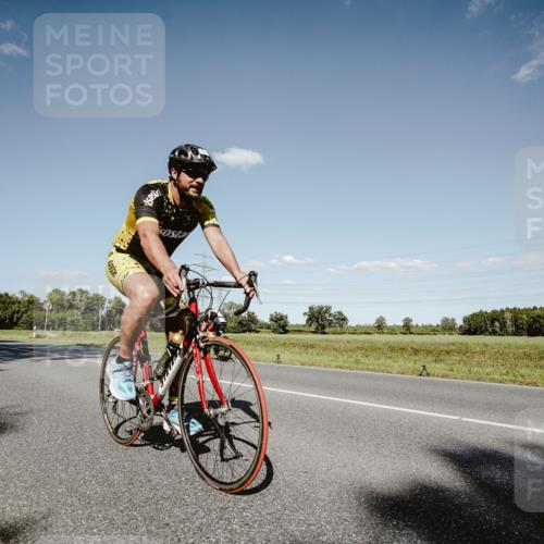 07.09.2025 - 19. Norderstedt Triathlon Michael Burmester http://msf.ph/oto/8856479 07.09.2025 15:22:10 Radfahren 935, 1404 meine-sportfotos.de