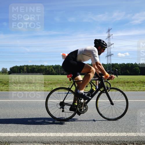 07.09.2025 - 19. Norderstedt Triathlon Michael Burmester http://msf.ph/oto/8856480 07.09.2025 12:49:34 Radfahren 187 meine-sportfotos.de