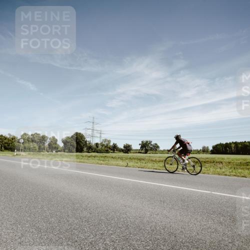 07.09.2025 - 19. Norderstedt Triathlon Michael Burmester http://msf.ph/oto/8856484 07.09.2025 12:17:45 Radfahren 212, 732, 1369 meine-sportfotos.de