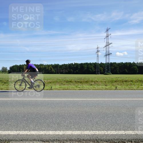 07.09.2025 - 19. Norderstedt Triathlon Michael Burmester http://msf.ph/oto/8856485 07.09.2025 12:49:35 Radfahren 187 meine-sportfotos.de