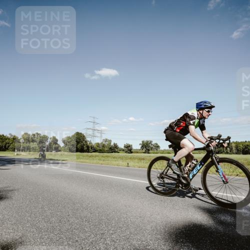 07.09.2025 - 19. Norderstedt Triathlon Michael Burmester http://msf.ph/oto/8856496 07.09.2025 15:22:18 Radfahren 472, 474, 932 meine-sportfotos.de