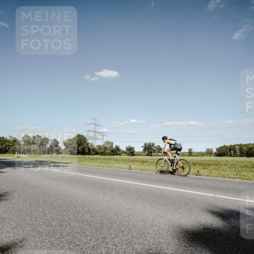 07.09.2025 - 19. Norderstedt Triathlon Michael Burmester http://msf.ph/oto/8856499 07.09.2025 15:22:23 Radfahren  meine-sportfotos.de
