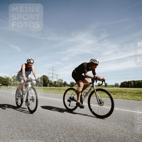 07.09.2025 - 19. Norderstedt Triathlon Michael Burmester http://msf.ph/oto/8856504 07.09.2025 12:17:59 Radfahren 164, 1242 meine-sportfotos.de