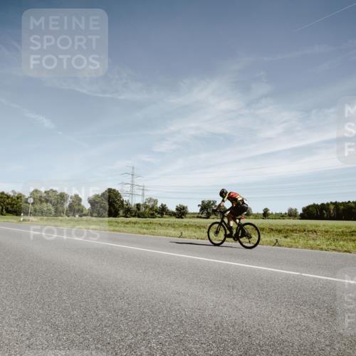 07.09.2025 - 19. Norderstedt Triathlon Michael Burmester http://msf.ph/oto/8856508 07.09.2025 12:18:01 Radfahren 164, 1242 meine-sportfotos.de