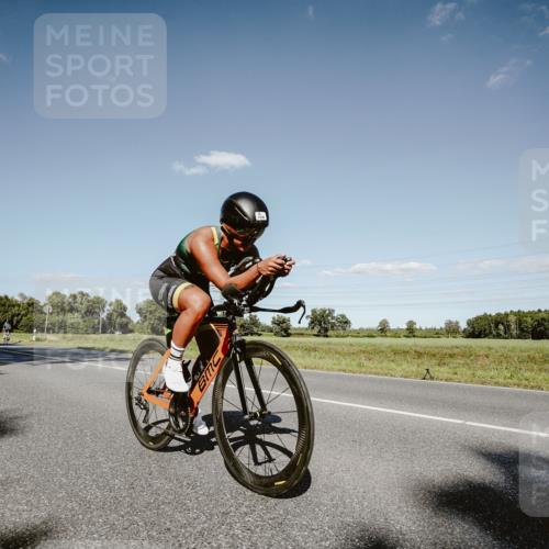 07.09.2025 - 19. Norderstedt Triathlon Michael Burmester http://msf.ph/oto/8856510 07.09.2025 15:22:34 Radfahren 1500, 1507, 1512 meine-sportfotos.de