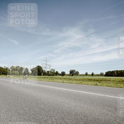 07.09.2025 - 19. Norderstedt Triathlon Michael Burmester http://msf.ph/oto/8856515 07.09.2025 12:18:04 Radfahren  meine-sportfotos.de