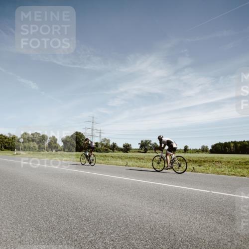 07.09.2025 - 19. Norderstedt Triathlon Michael Burmester http://msf.ph/oto/8856529 07.09.2025 12:18:10 Radfahren 227, 697 meine-sportfotos.de