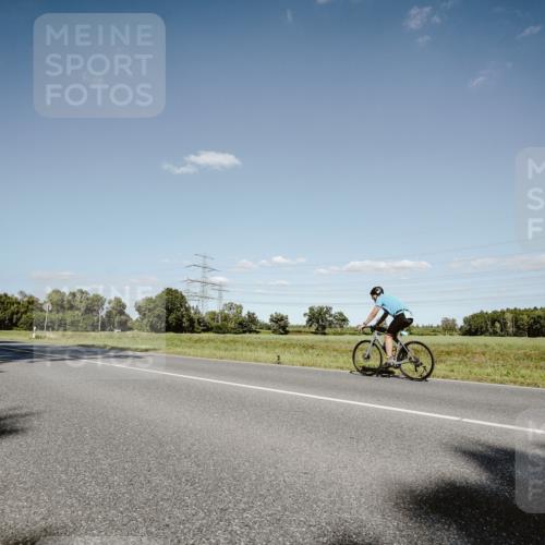 07.09.2025 - 19. Norderstedt Triathlon Michael Burmester http://msf.ph/oto/8856531 07.09.2025 15:22:46 Radfahren  meine-sportfotos.de