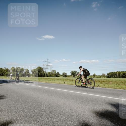 07.09.2025 - 19. Norderstedt Triathlon Michael Burmester http://msf.ph/oto/8856548 07.09.2025 15:22:51 Radfahren 1424 meine-sportfotos.de