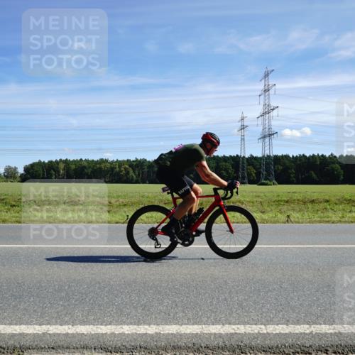 07.09.2025 - 19. Norderstedt Triathlon Michael Burmester http://msf.ph/oto/8856551 07.09.2025 12:50:06 Radfahren 344, 712, 781 meine-sportfotos.de