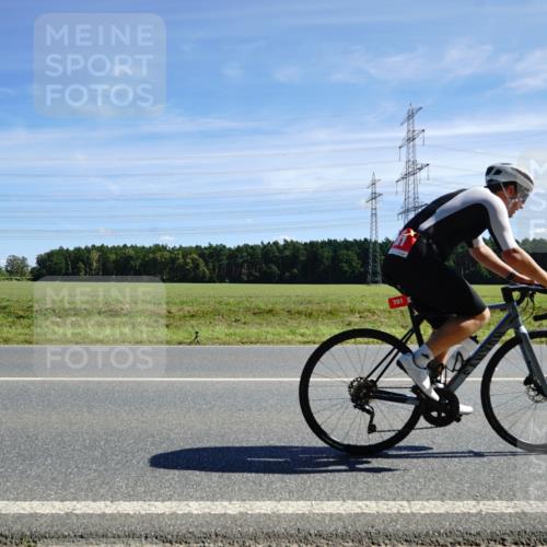 07.09.2025 - 19. Norderstedt Triathlon Michael Burmester http://msf.ph/oto/8856556 07.09.2025 12:50:07 Radfahren 344, 712, 781 meine-sportfotos.de