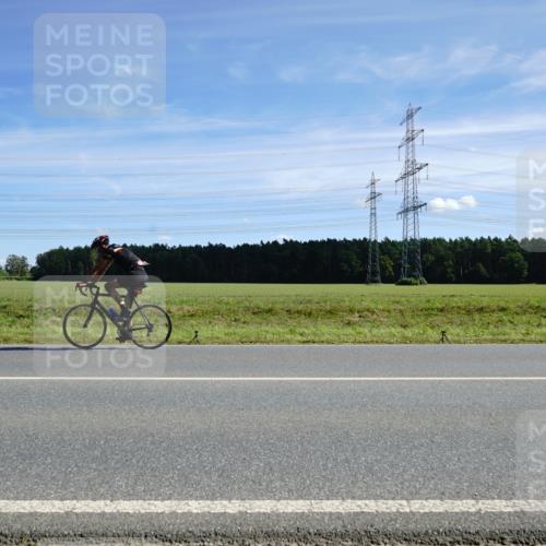 07.09.2025 - 19. Norderstedt Triathlon Michael Burmester http://msf.ph/oto/8856569 07.09.2025 12:50:17 Radfahren 220, 241, 330, 1283 meine-sportfotos.de
