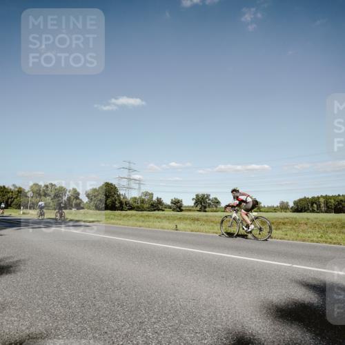 07.09.2025 - 19. Norderstedt Triathlon Michael Burmester http://msf.ph/oto/8856570 07.09.2025 15:23:02 Radfahren  meine-sportfotos.de