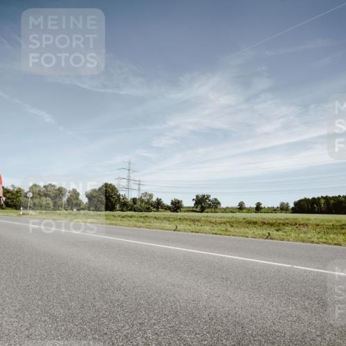 07.09.2025 - 19. Norderstedt Triathlon Michael Burmester http://msf.ph/oto/8856571 07.09.2025 12:18:25 Radfahren 226, 727 meine-sportfotos.de