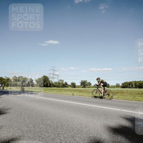 07.09.2025 - 19. Norderstedt Triathlon Michael Burmester http://msf.ph/oto/8856573 07.09.2025 15:23:03 Radfahren 1496 meine-sportfotos.de