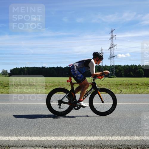 07.09.2025 - 19. Norderstedt Triathlon Michael Burmester http://msf.ph/oto/8856575 07.09.2025 12:50:19 Radfahren 241, 247, 330, 809 meine-sportfotos.de