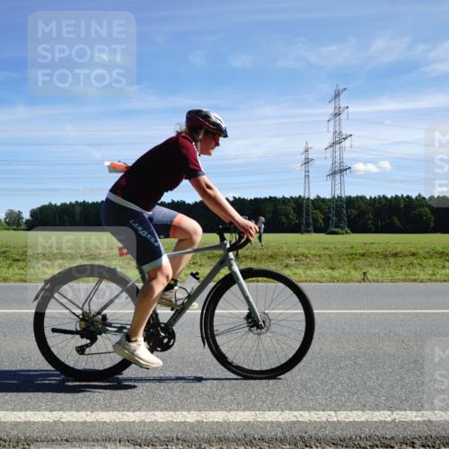 07.09.2025 - 19. Norderstedt Triathlon Michael Burmester http://msf.ph/oto/8856584 07.09.2025 12:50:20 Radfahren 241, 247, 330, 809 meine-sportfotos.de