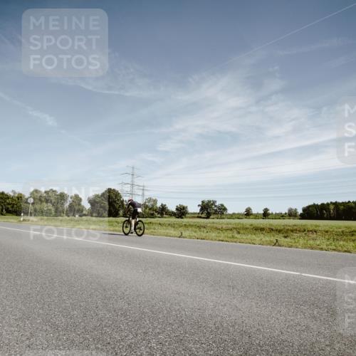 07.09.2025 - 19. Norderstedt Triathlon Michael Burmester http://msf.ph/oto/8856602 07.09.2025 12:18:36 Radfahren 724 meine-sportfotos.de