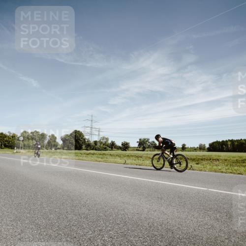 07.09.2025 - 19. Norderstedt Triathlon Michael Burmester http://msf.ph/oto/8856606 07.09.2025 12:18:38 Radfahren 724, 1234 meine-sportfotos.de