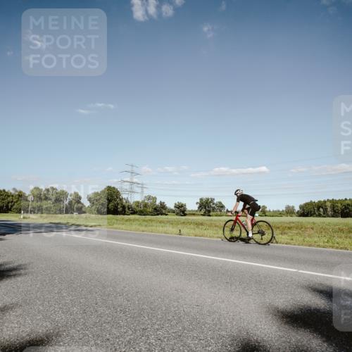 07.09.2025 - 19. Norderstedt Triathlon Michael Burmester http://msf.ph/oto/8856625 07.09.2025 15:23:51 Radfahren 457, 1429 meine-sportfotos.de