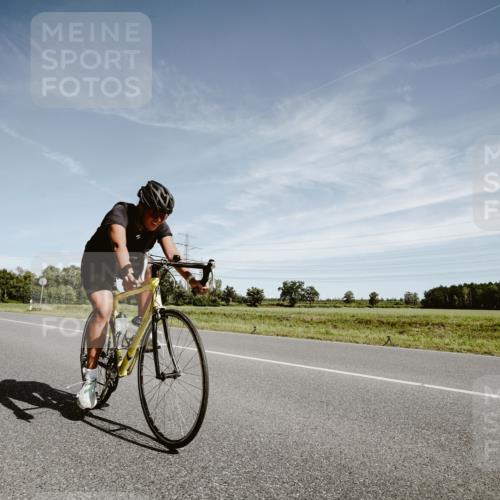 07.09.2025 - 19. Norderstedt Triathlon Michael Burmester http://msf.ph/oto/8856658 07.09.2025 12:19:09 Radfahren 1387 meine-sportfotos.de