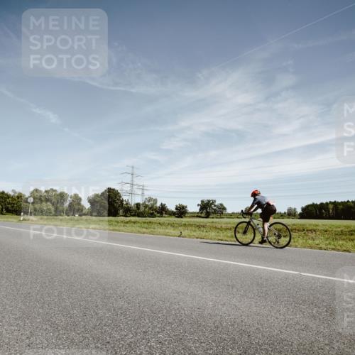 07.09.2025 - 19. Norderstedt Triathlon Michael Burmester http://msf.ph/oto/8856662 07.09.2025 12:19:12 Radfahren 1387 meine-sportfotos.de