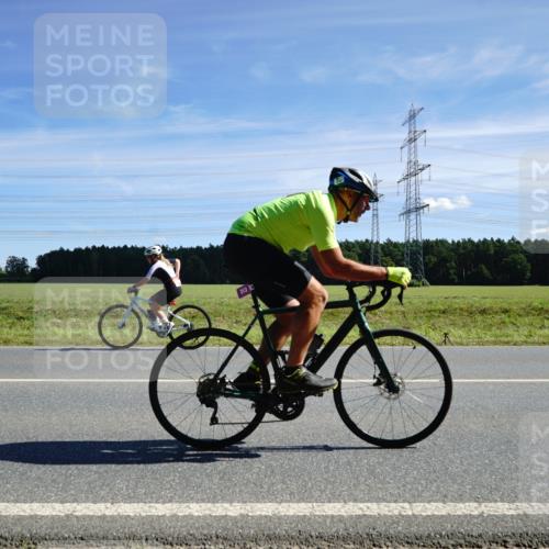 07.09.2025 - 19. Norderstedt Triathlon Michael Burmester http://msf.ph/oto/8856673 07.09.2025 12:50:56 Radfahren 301, 313 meine-sportfotos.de