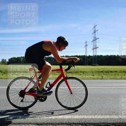 07.09.2025 - 19. Norderstedt Triathlon Michael Burmester http://msf.ph/oto/8856675 07.09.2025 11:10:30 Radfahren 833 meine-sportfotos.de