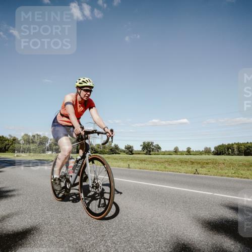 07.09.2025 - 19. Norderstedt Triathlon Michael Burmester http://msf.ph/oto/8856677 07.09.2025 15:24:24 Radfahren 390, 1473 meine-sportfotos.de
