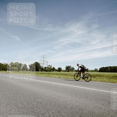 07.09.2025 - 19. Norderstedt Triathlon Michael Burmester http://msf.ph/oto/8856679 07.09.2025 12:19:18 Radfahren  meine-sportfotos.de