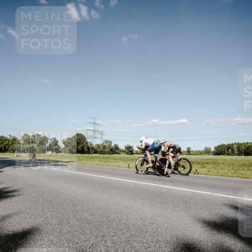 07.09.2025 - 19. Norderstedt Triathlon Michael Burmester http://msf.ph/oto/8856684 07.09.2025 15:24:29 Radfahren 1446 meine-sportfotos.de