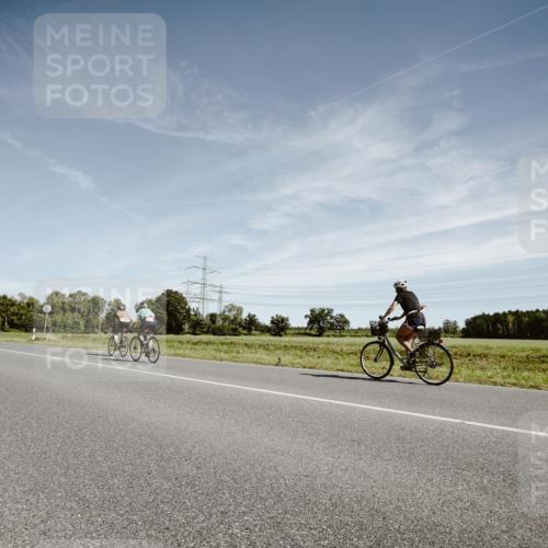 07.09.2025 - 19. Norderstedt Triathlon Michael Burmester http://msf.ph/oto/8856696 07.09.2025 12:19:24 Radfahren 151, 182 meine-sportfotos.de