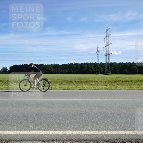 07.09.2025 - 19. Norderstedt Triathlon Michael Burmester http://msf.ph/oto/8856697 07.09.2025 12:51:09 Radfahren 317 meine-sportfotos.de