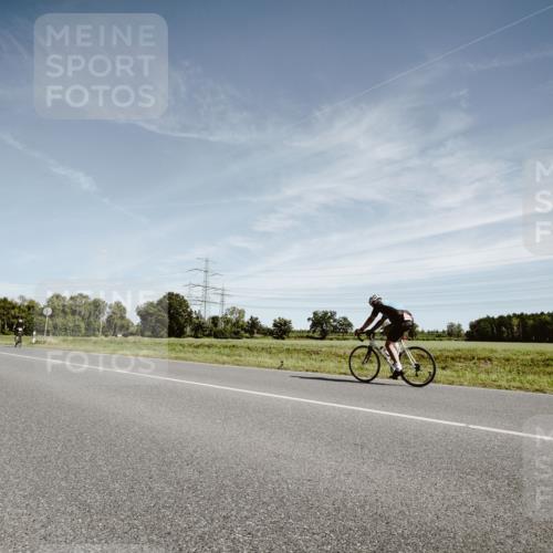 07.09.2025 - 19. Norderstedt Triathlon Michael Burmester http://msf.ph/oto/8856707 07.09.2025 12:19:28 Radfahren 151 meine-sportfotos.de