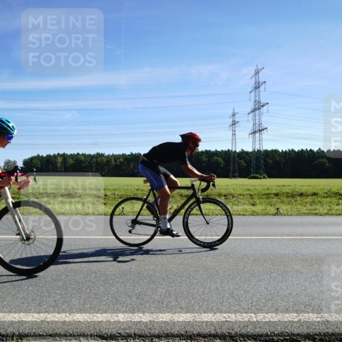 07.09.2025 - 19. Norderstedt Triathlon Michael Burmester http://msf.ph/oto/8856713 07.09.2025 11:10:58 Radfahren 199, 1153, 1184, 1377 meine-sportfotos.de