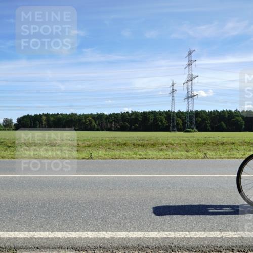 07.09.2025 - 19. Norderstedt Triathlon Michael Burmester http://msf.ph/oto/8856716 07.09.2025 12:51:21 Radfahren 309 meine-sportfotos.de