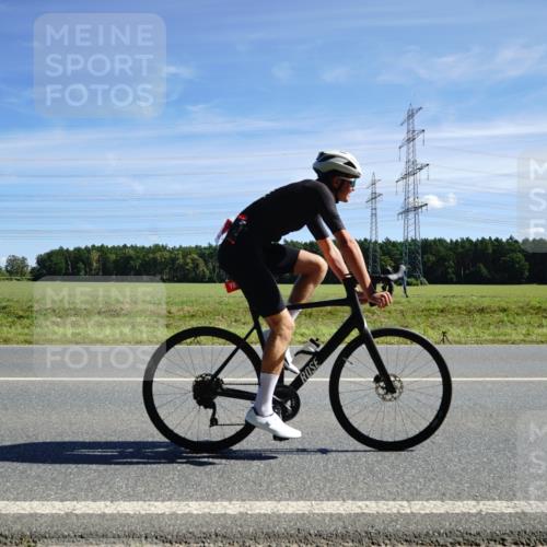 07.09.2025 - 19. Norderstedt Triathlon Michael Burmester http://msf.ph/oto/8856735 07.09.2025 12:51:38 Radfahren 723, 747, 1366 meine-sportfotos.de