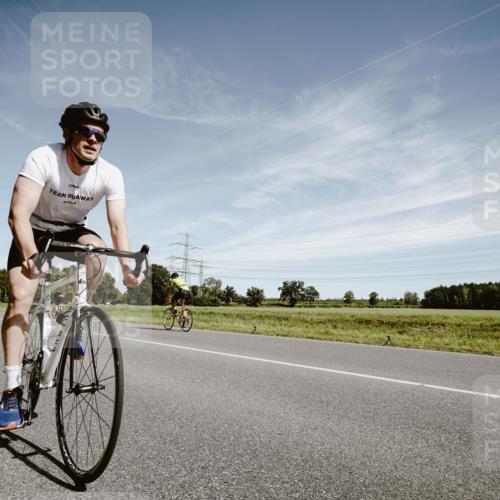 07.09.2025 - 19. Norderstedt Triathlon Michael Burmester http://msf.ph/oto/8856748 07.09.2025 12:19:55 Radfahren 139 meine-sportfotos.de